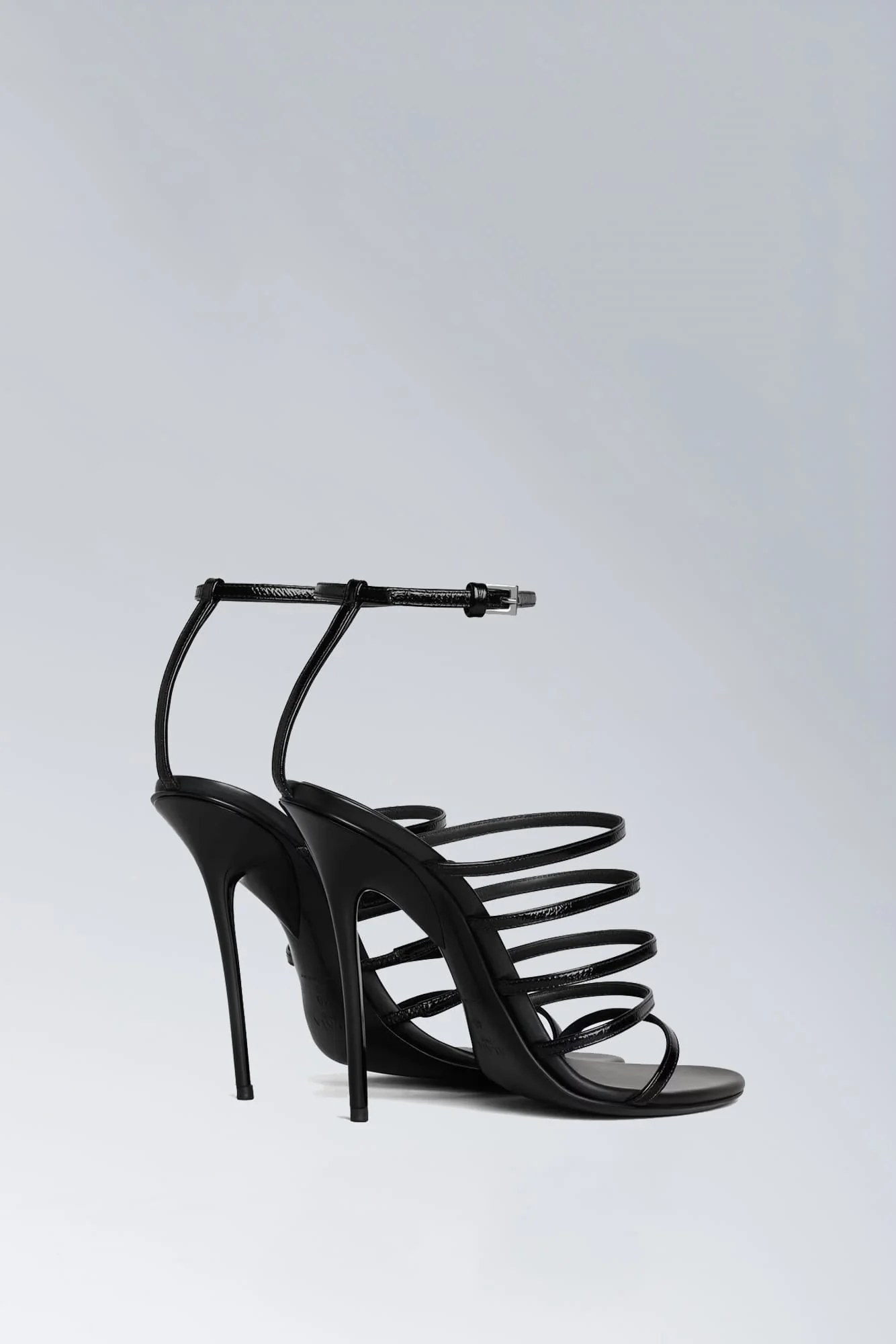 Alaïa Heeled Sandals in Noir - Image 3