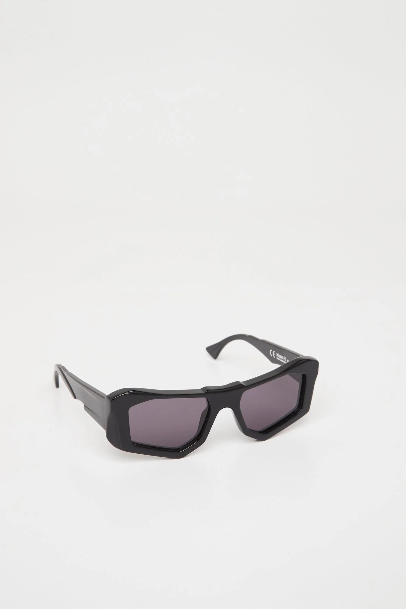 Kuboraum F6 in Black Shine - Image 2