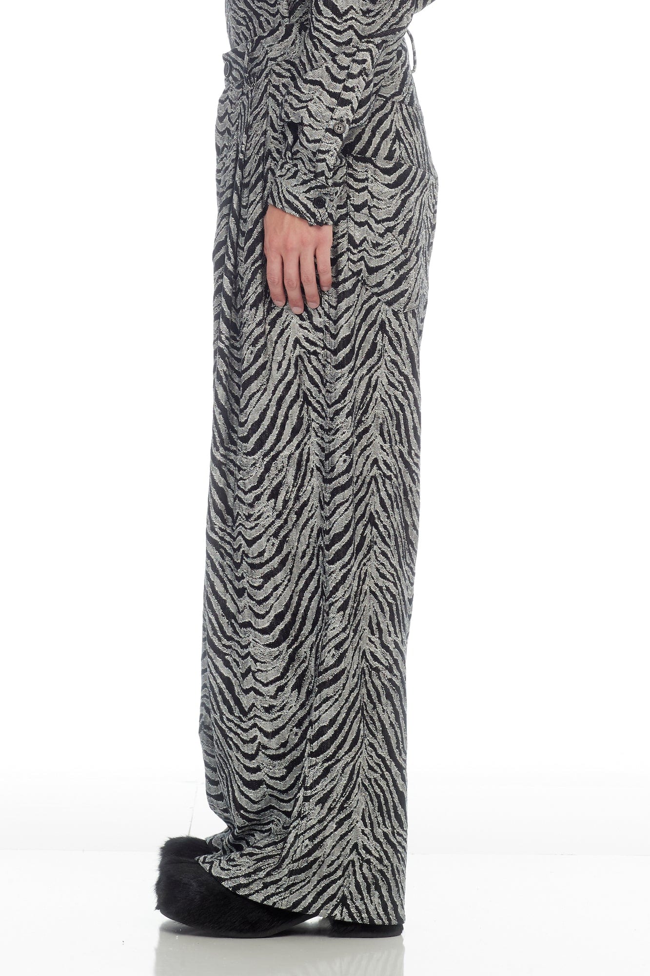 Lu'u Dan Unisex  Jeans in Black Tiger Jacquard - Image 2