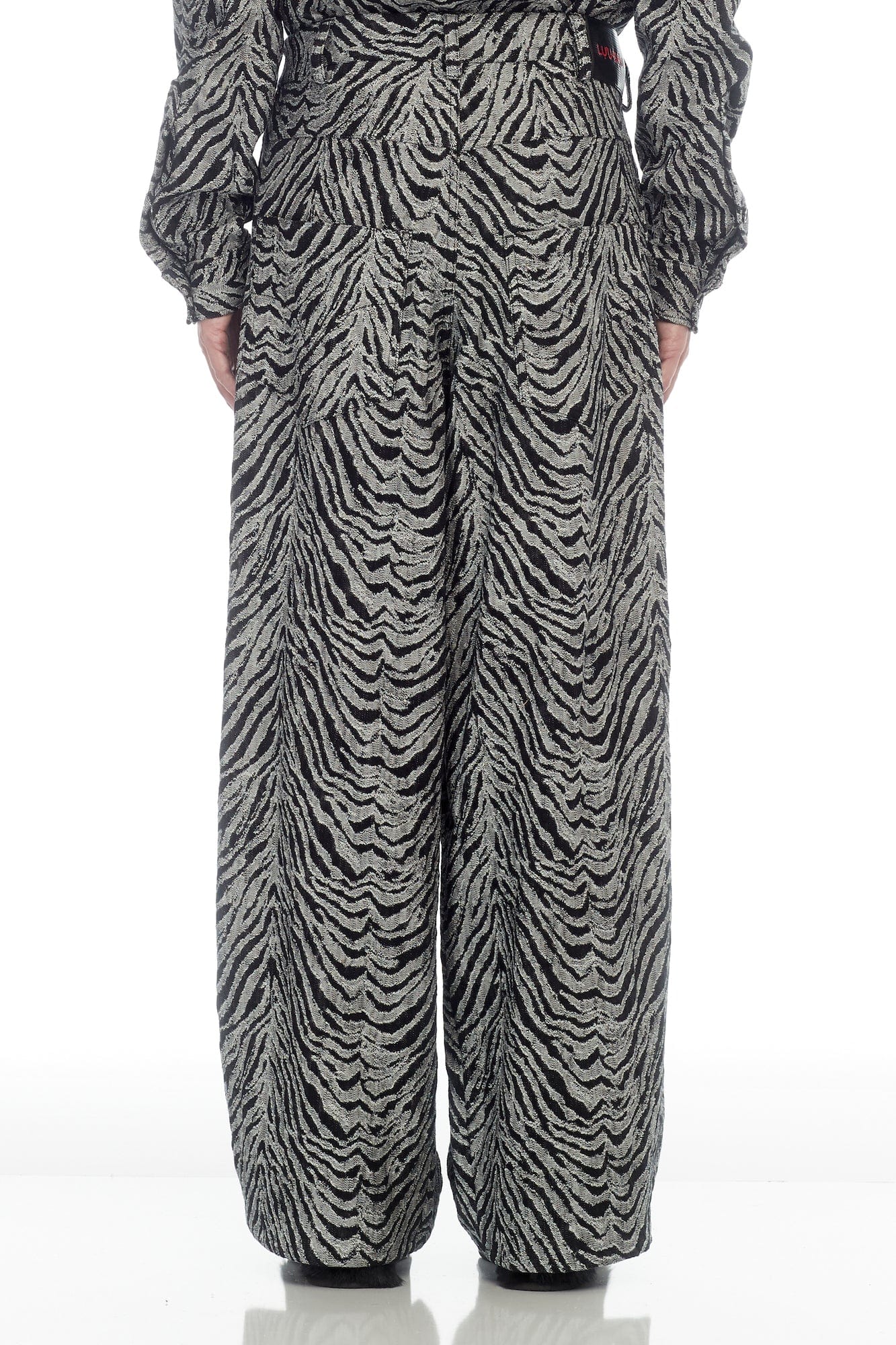 Lu'u Dan Unisex  Jeans in Black Tiger Jacquard - Image 3