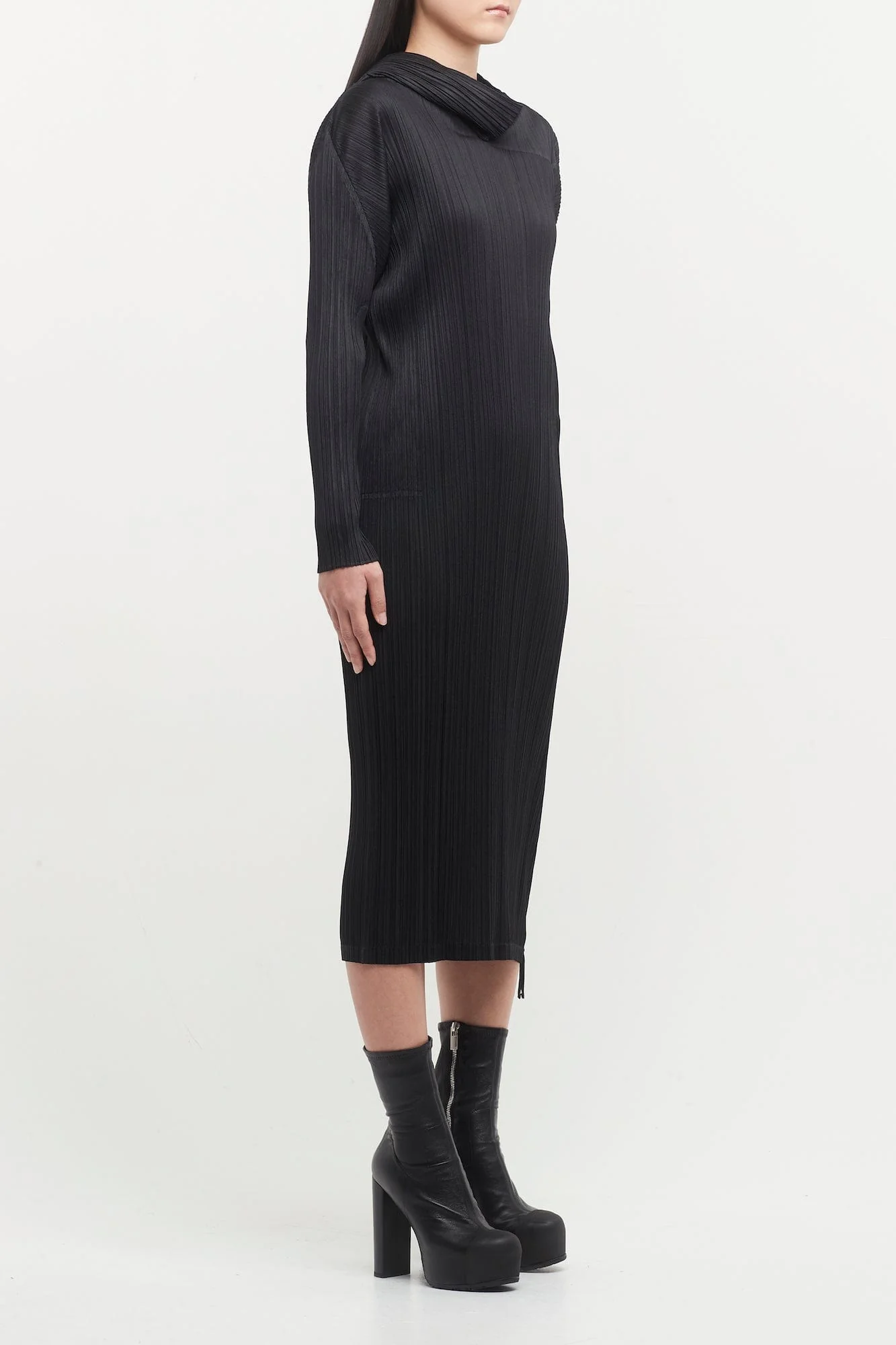 Pleats Please Issey Miyake MC September Dress in Black - Image 2