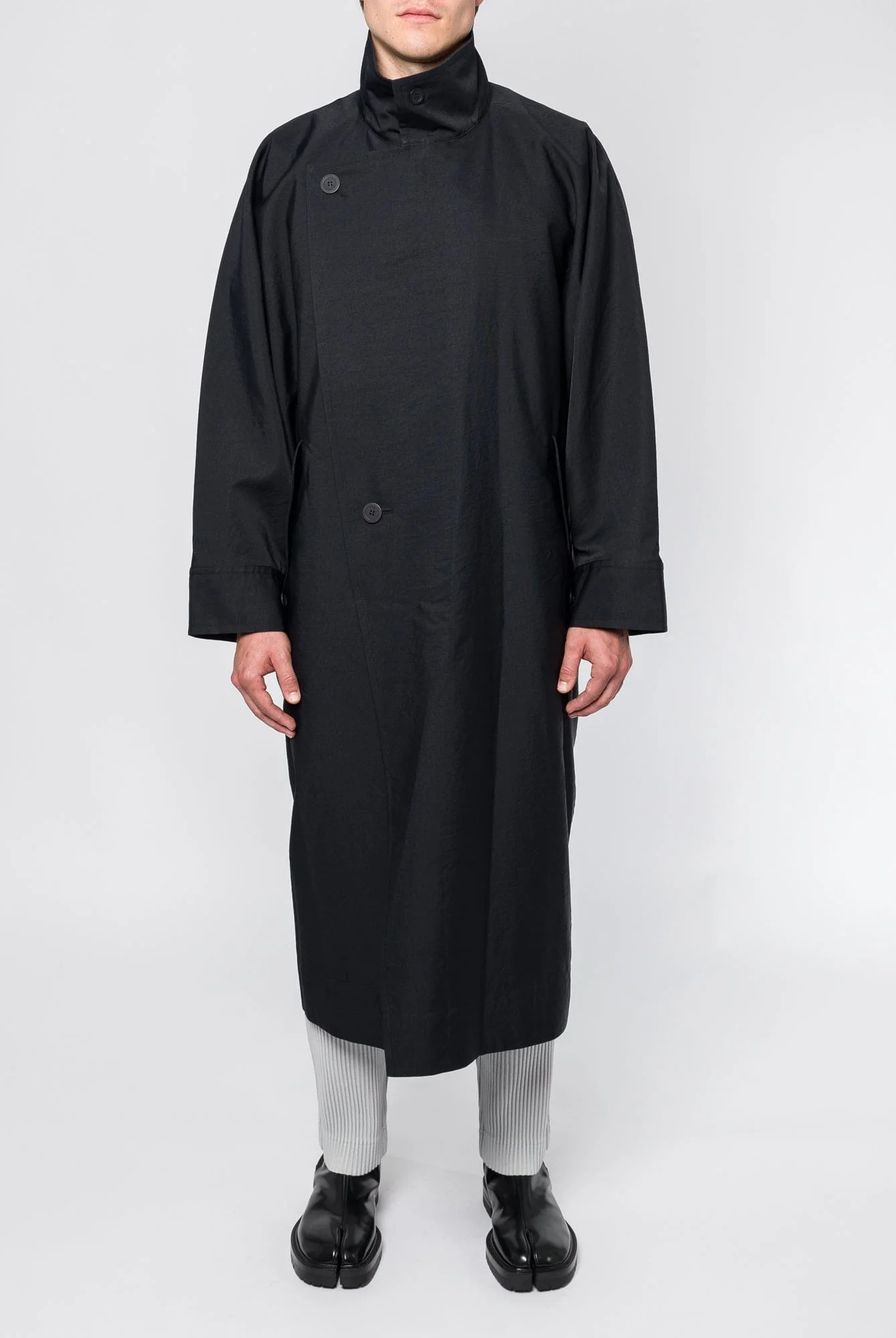 Homme Plissé Issey Miyake Blank Coat in Black