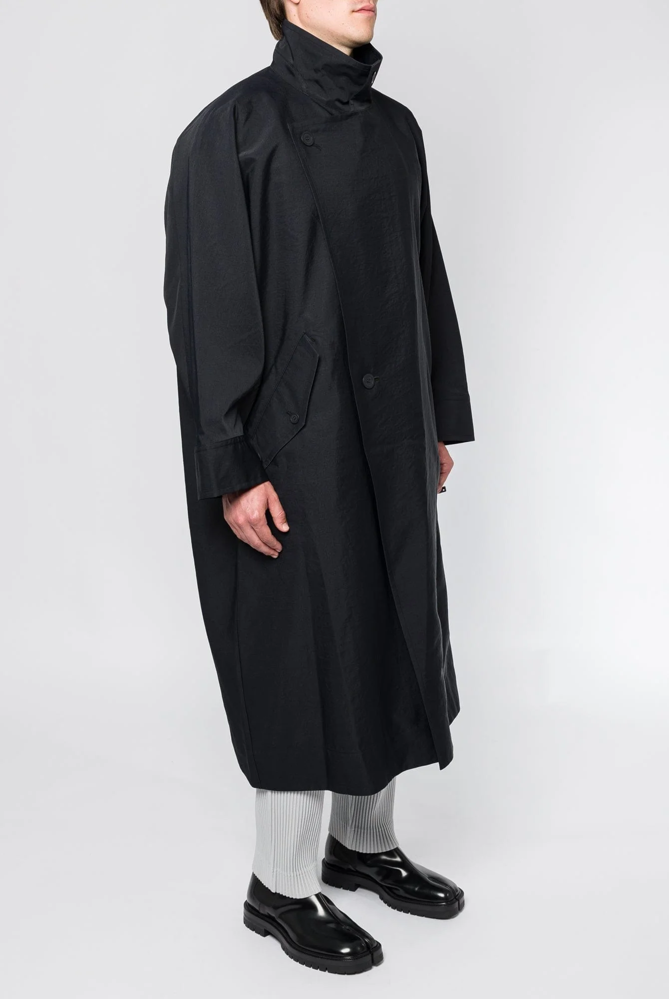 Homme Plissé Issey Miyake Blank Coat in Black - Image 2