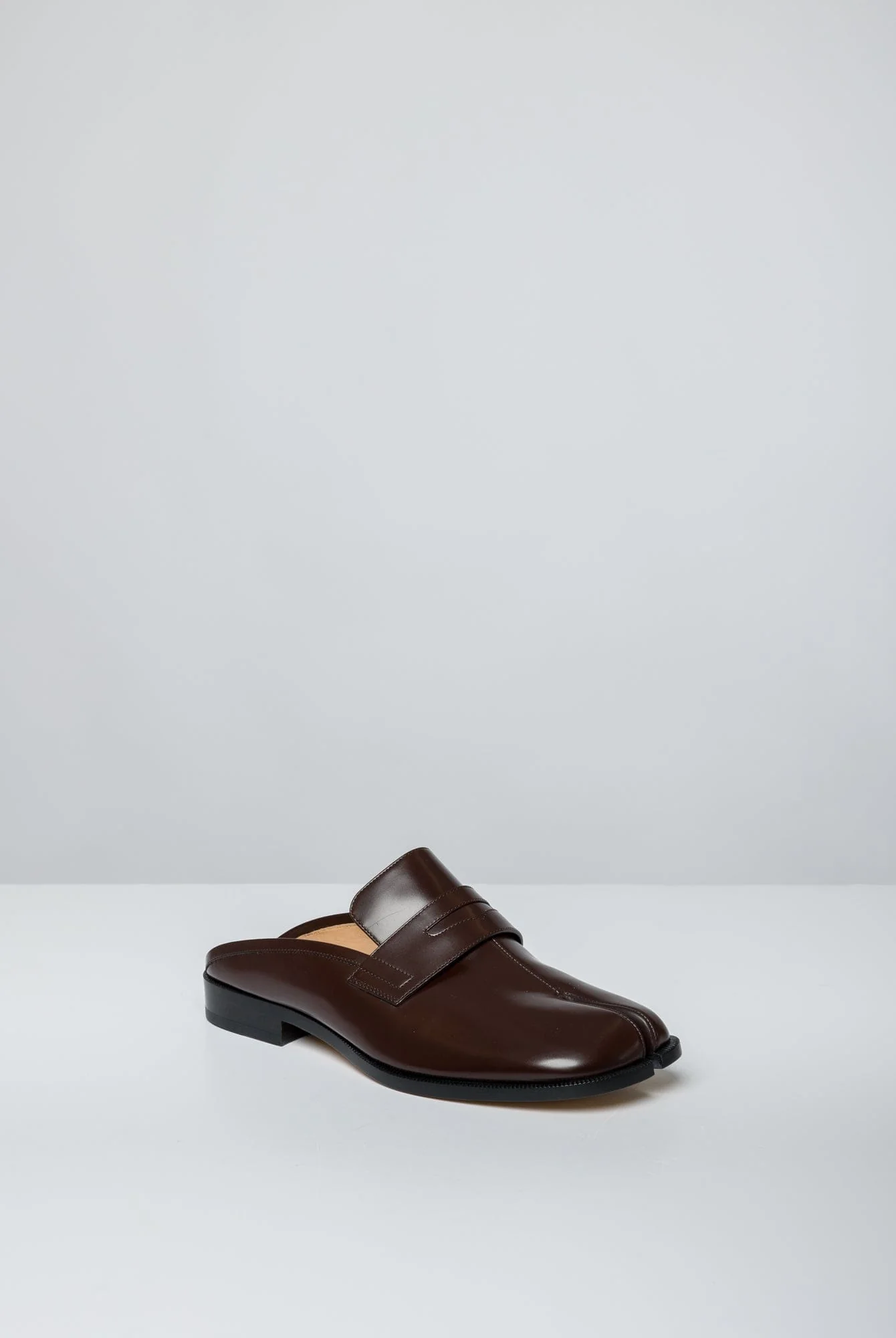 Maison Margiela Tabi Loafer Mule - Image 2