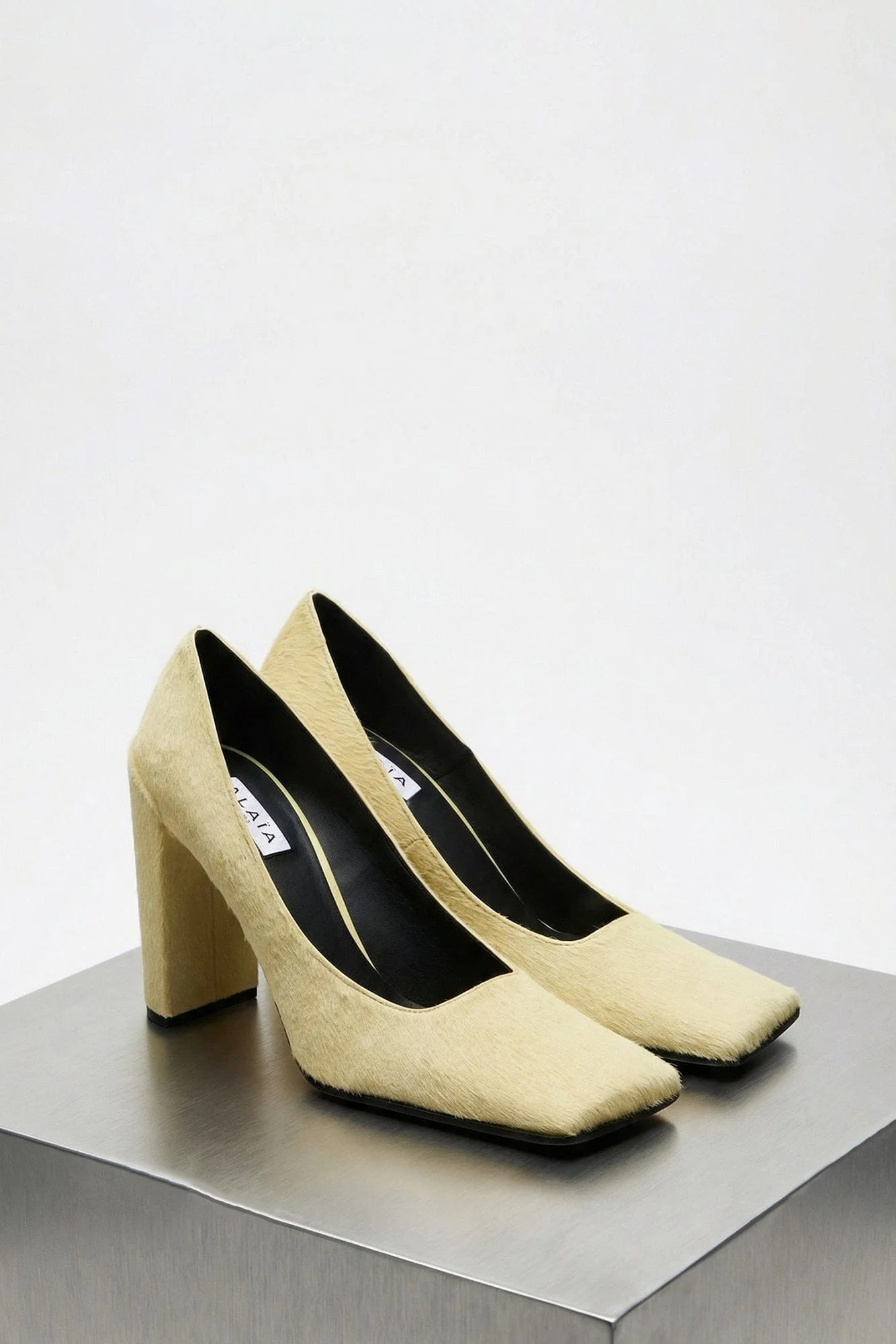 Alaïa Pumps In Limonade - Image 2
