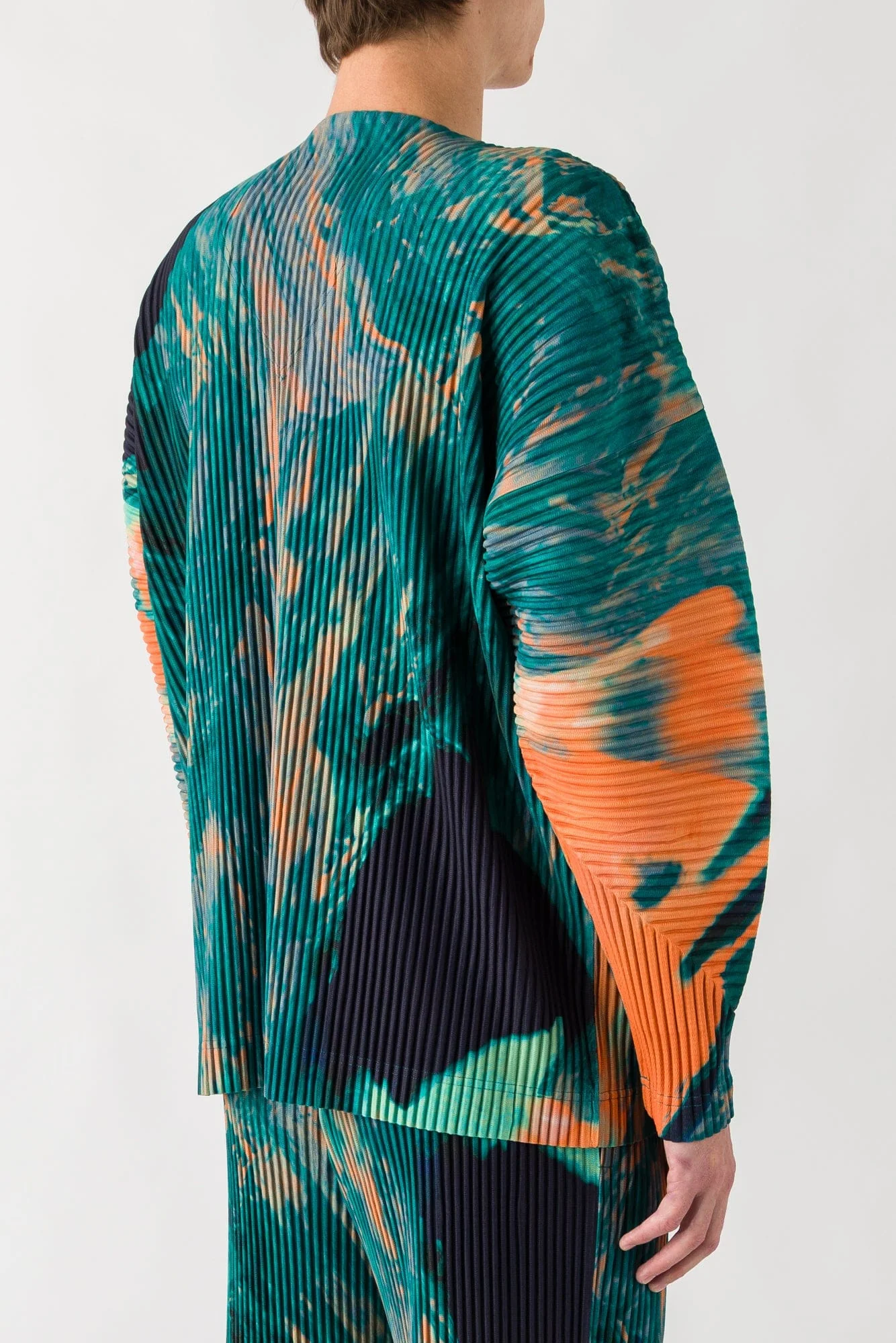 Homme Plissé Issey Miyake Agate Cardigan In Green - Image 3