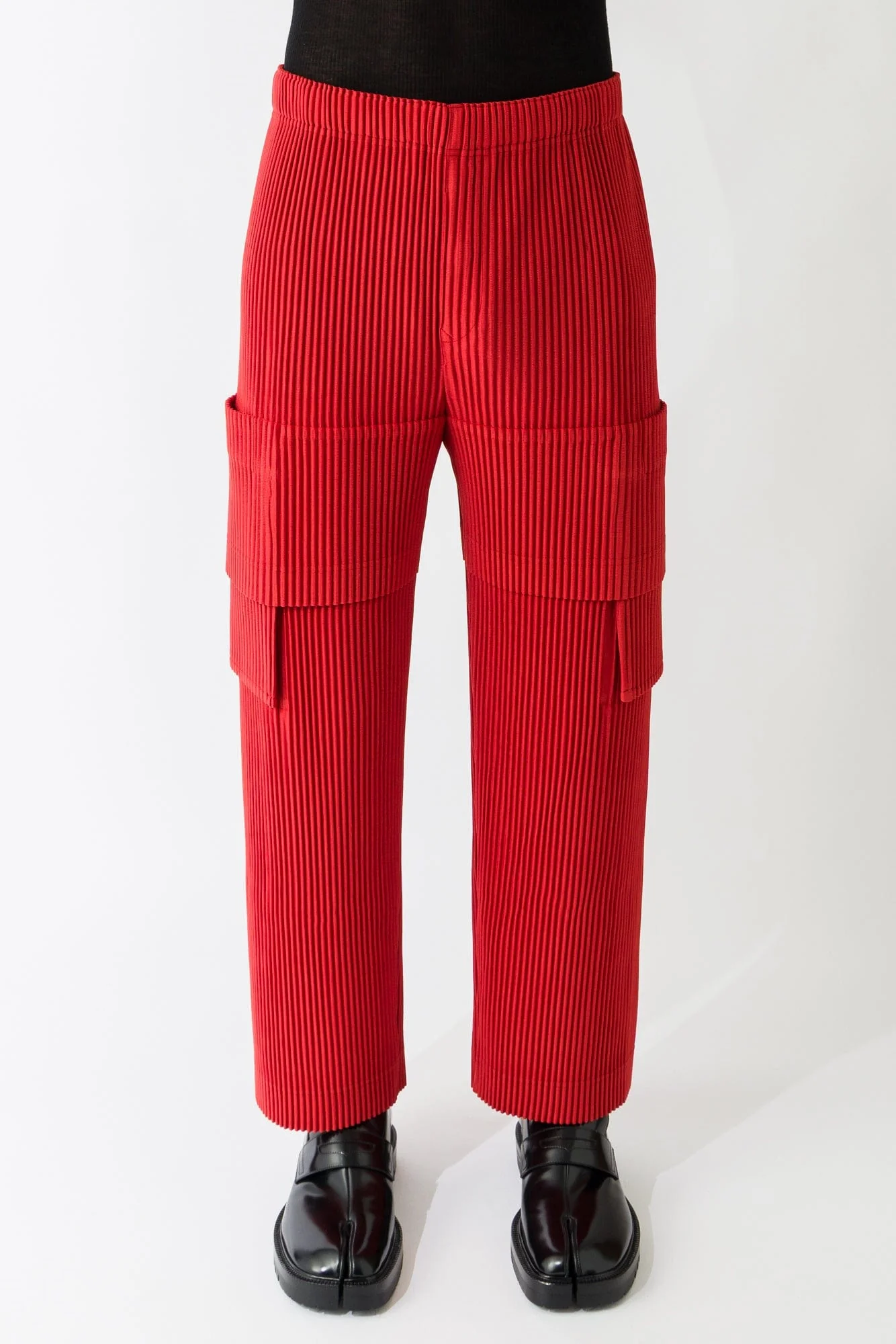 Homme Plissé Issey Miyake Multi-Pocket Cargos In Jasper Red