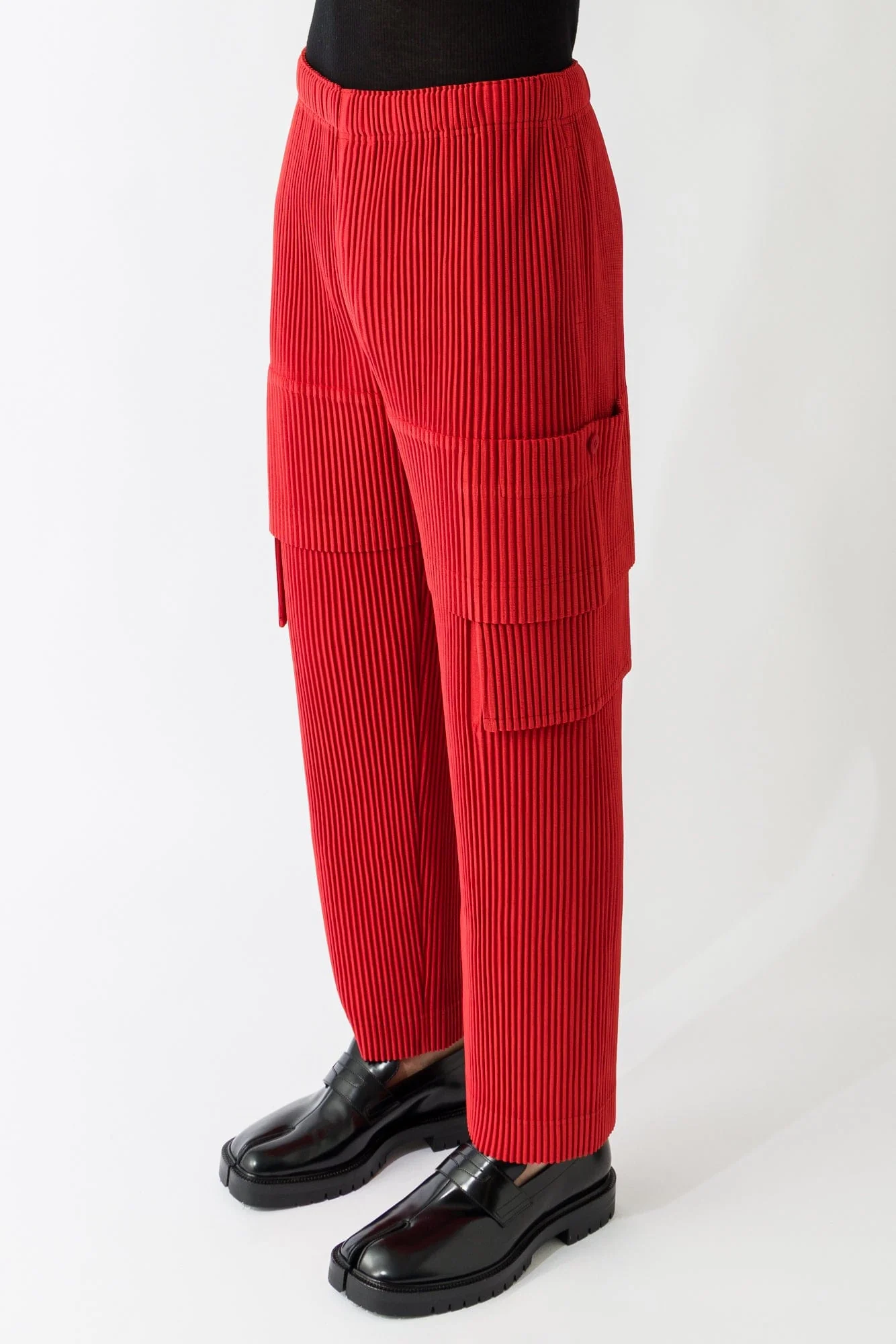Homme Plissé Issey Miyake Multi-Pocket Cargos In Jasper Red - Image 2