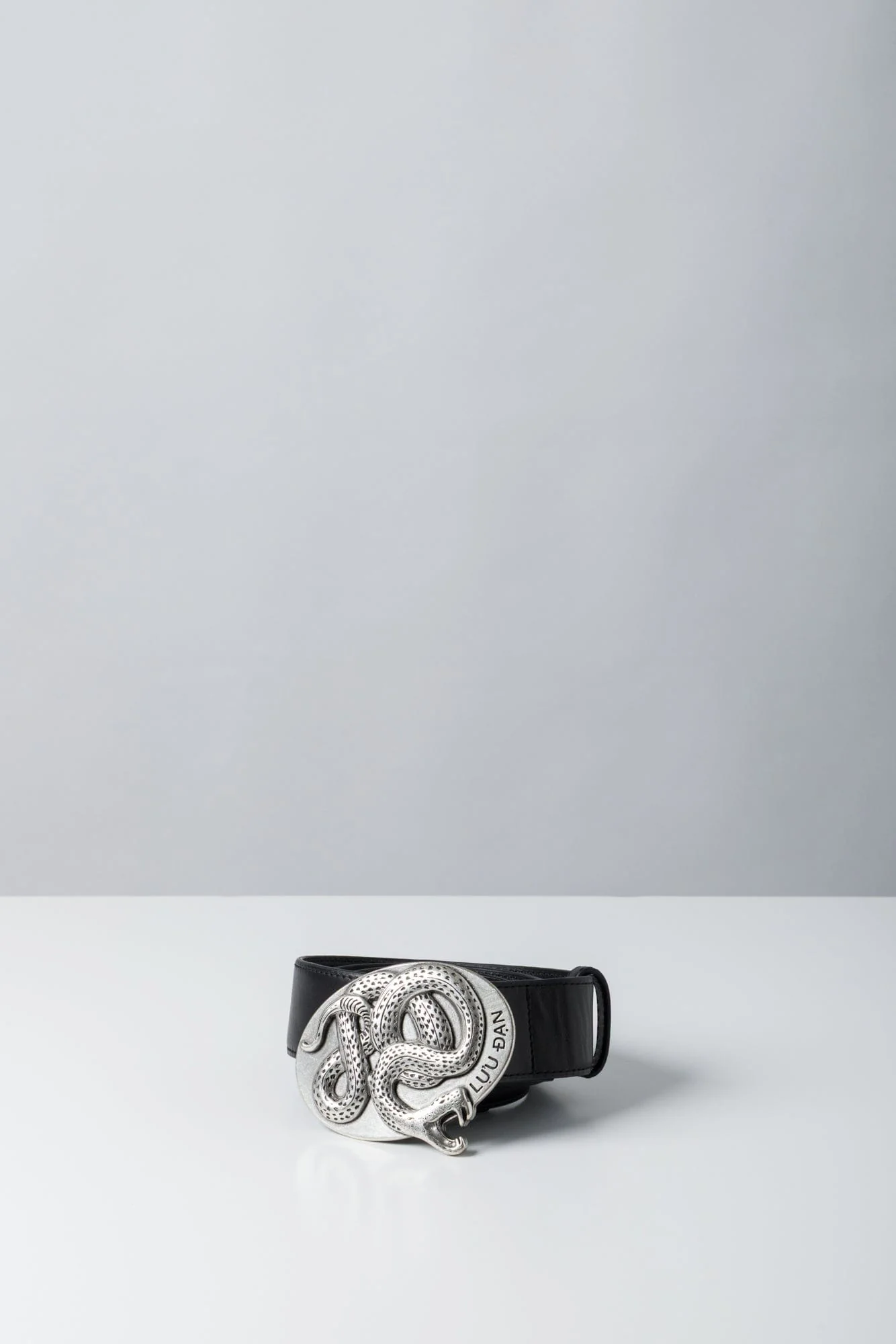 Lu'u Dan Twisted Snake Cowboy Belt in Black - Image 2