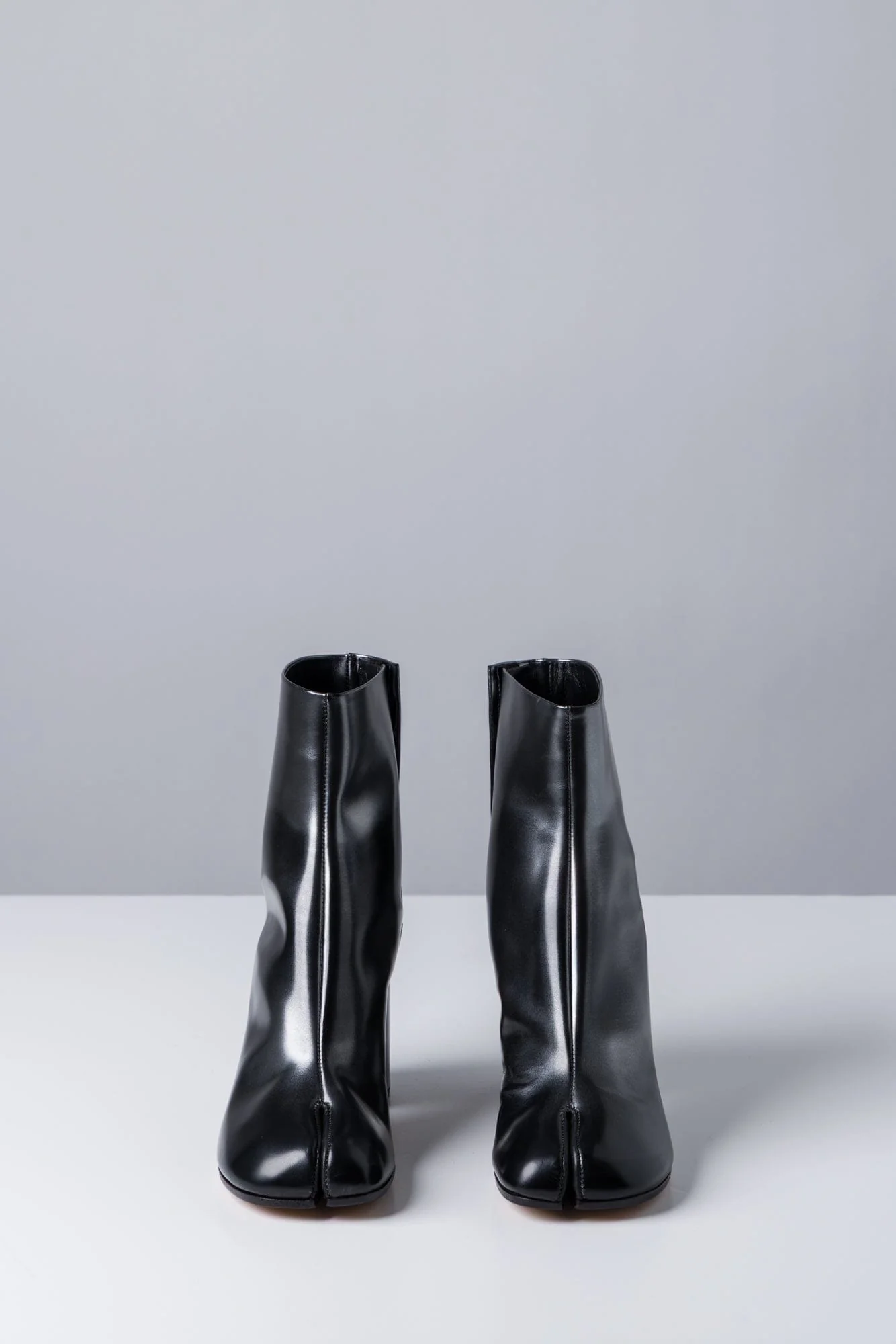 Maison Margiela Metallic Glow Tabi Boots - Image 3
