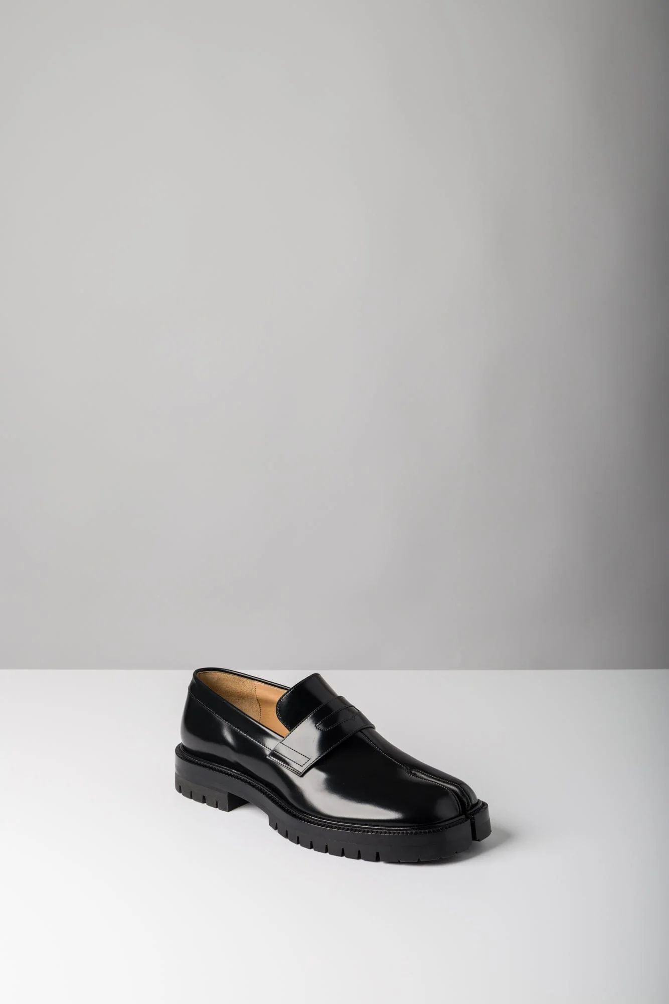 Maison Margiela Tabi County Loafer - Image 2