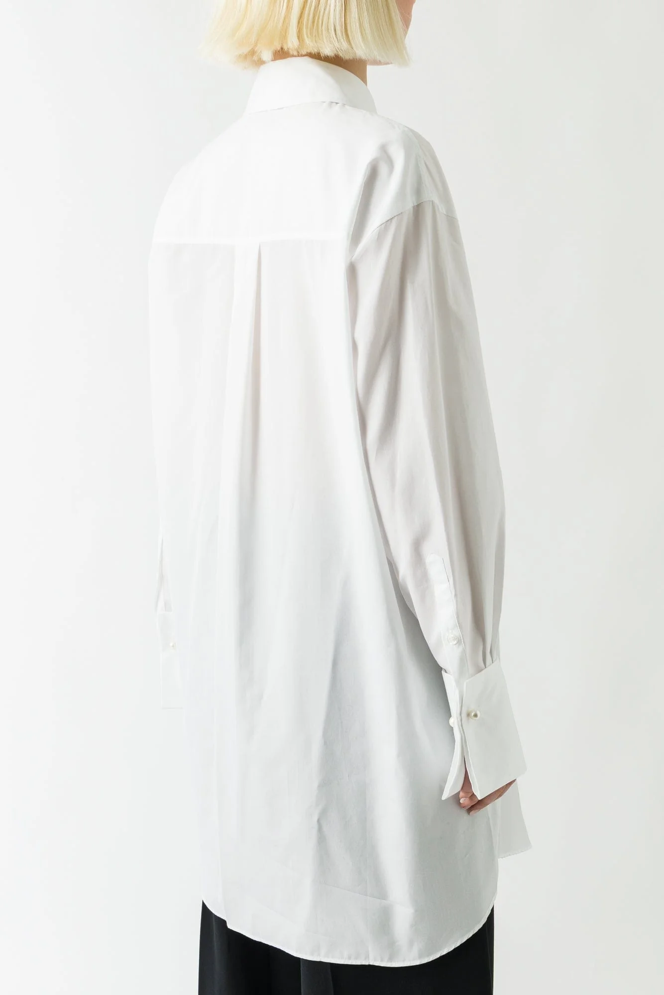 Simone Rocha Elongated Embroidered Button Shirt In White/Pearl - Image 3