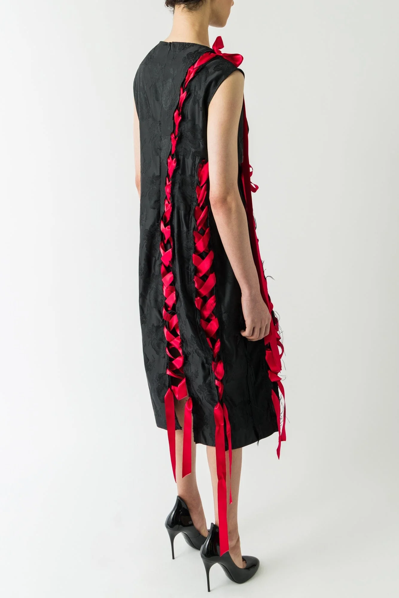 Simone Rocha Unraveling Ribbon Dress In Black/Red - Image 3
