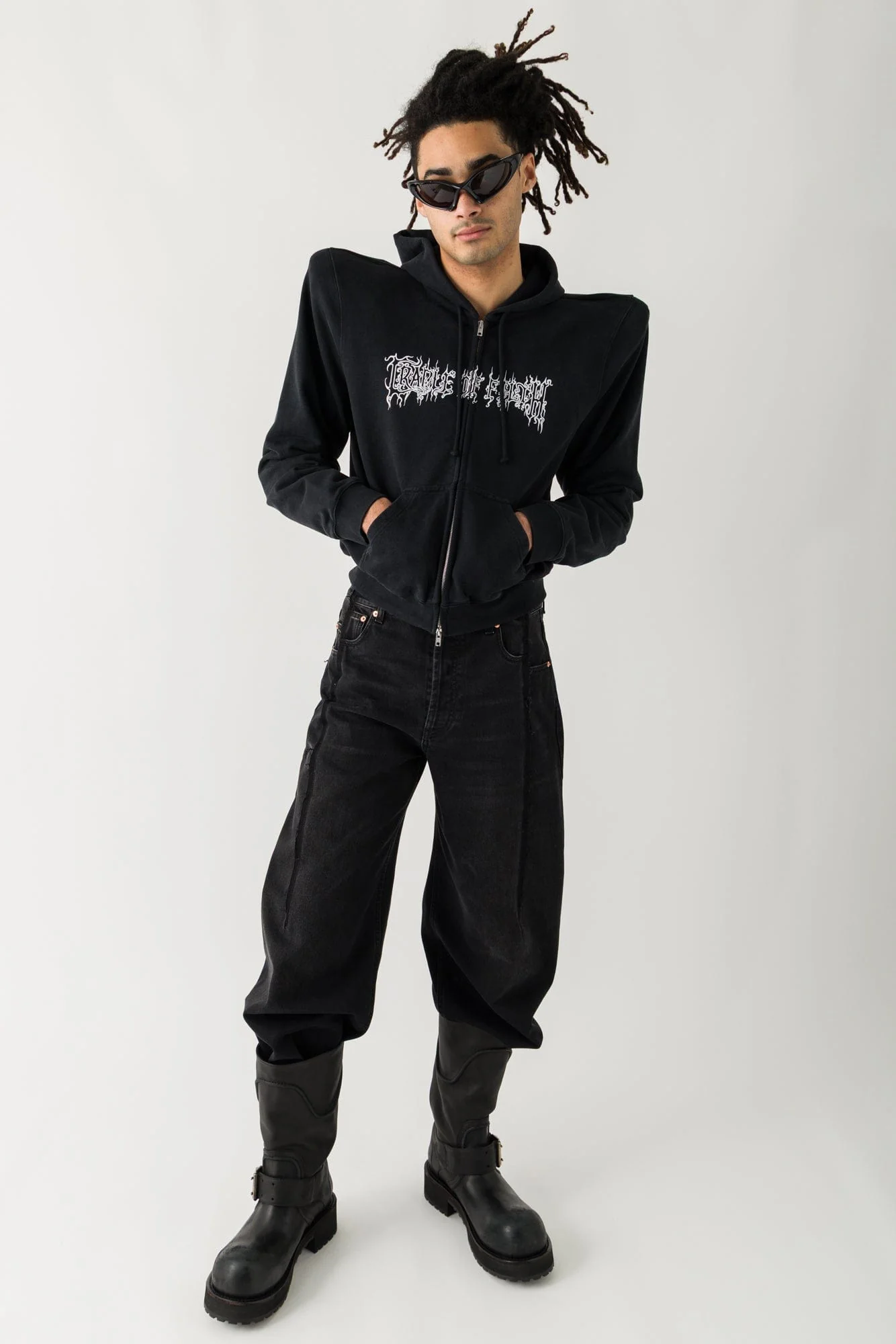 Vetements Logo Extreme Shoulder Fitted Zip-Up Hoodie - Image 4