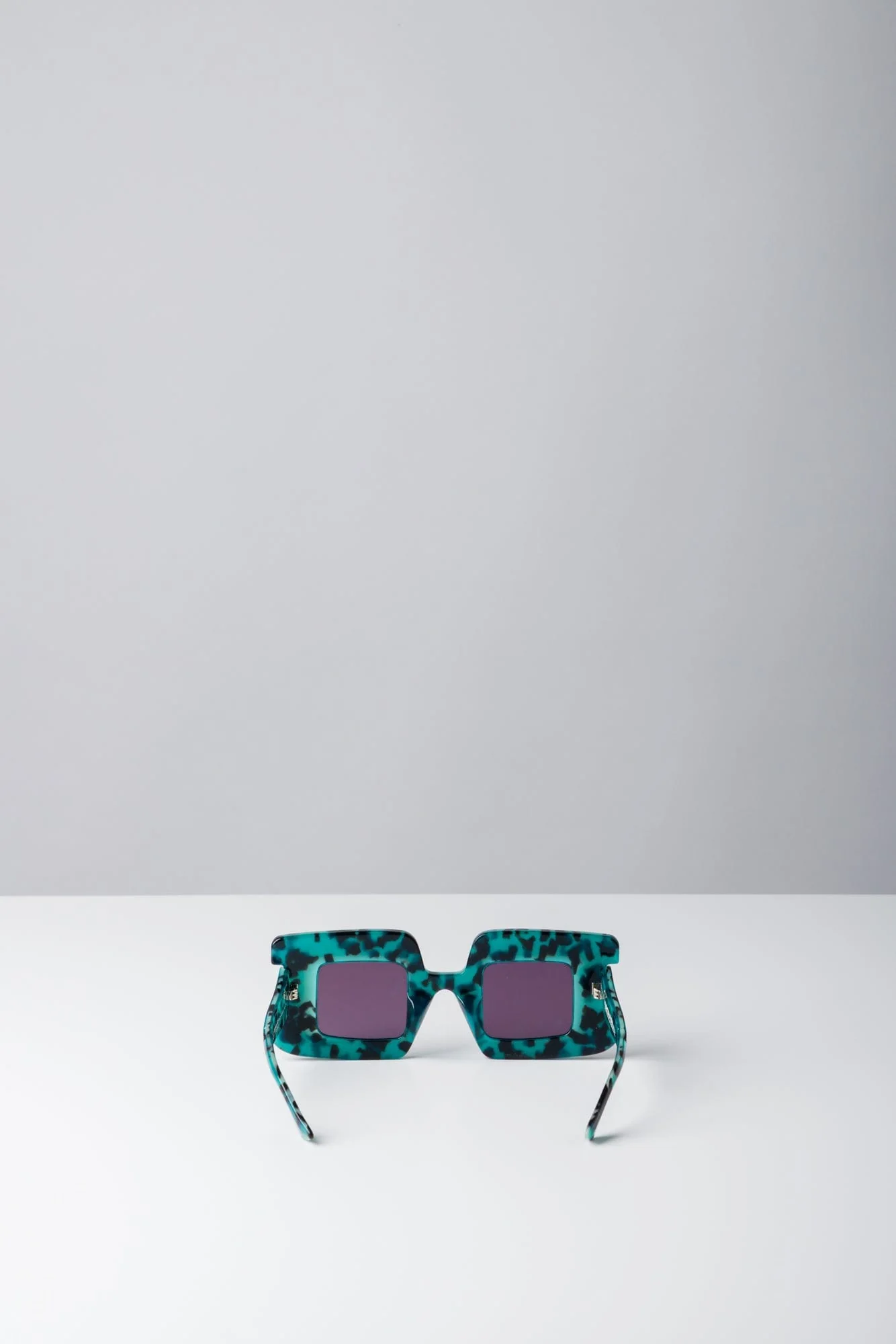 Kuboraum R3 in Water Green Tortoise - Image 4