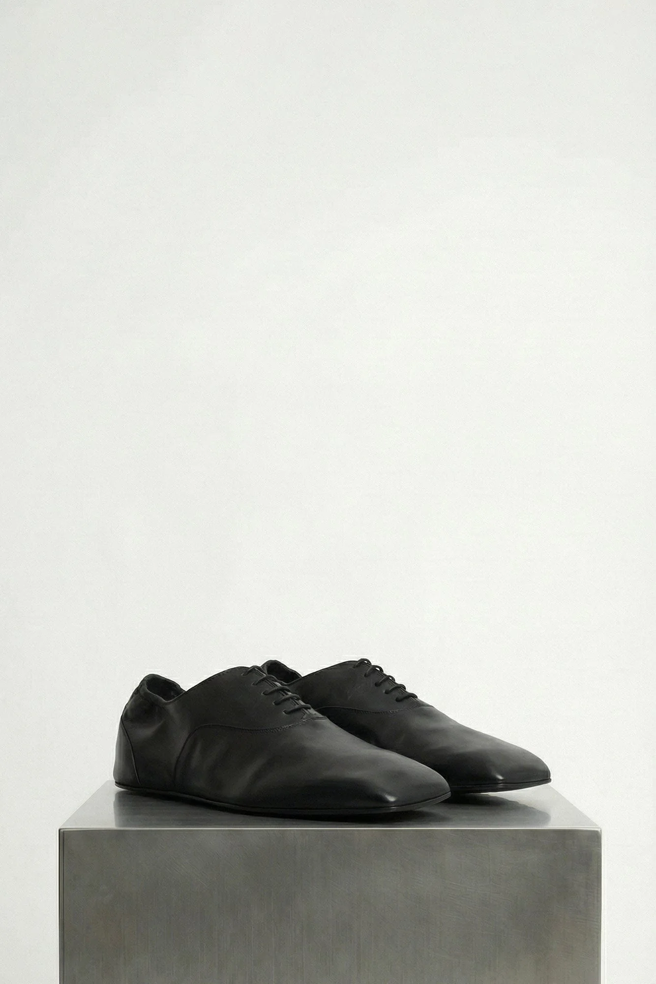 MM6 Lace-up Shoes in Black - Image 2