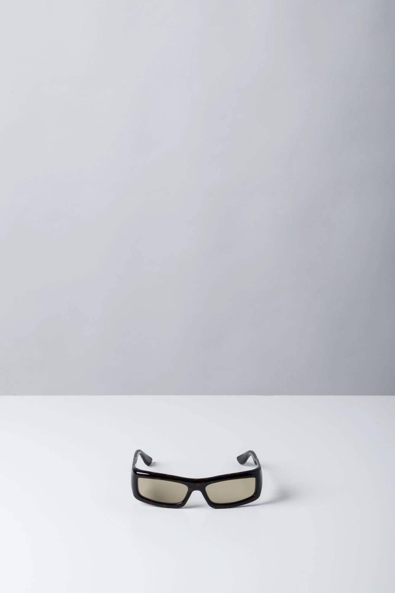 Port Tanger Daryan in Olive Lens