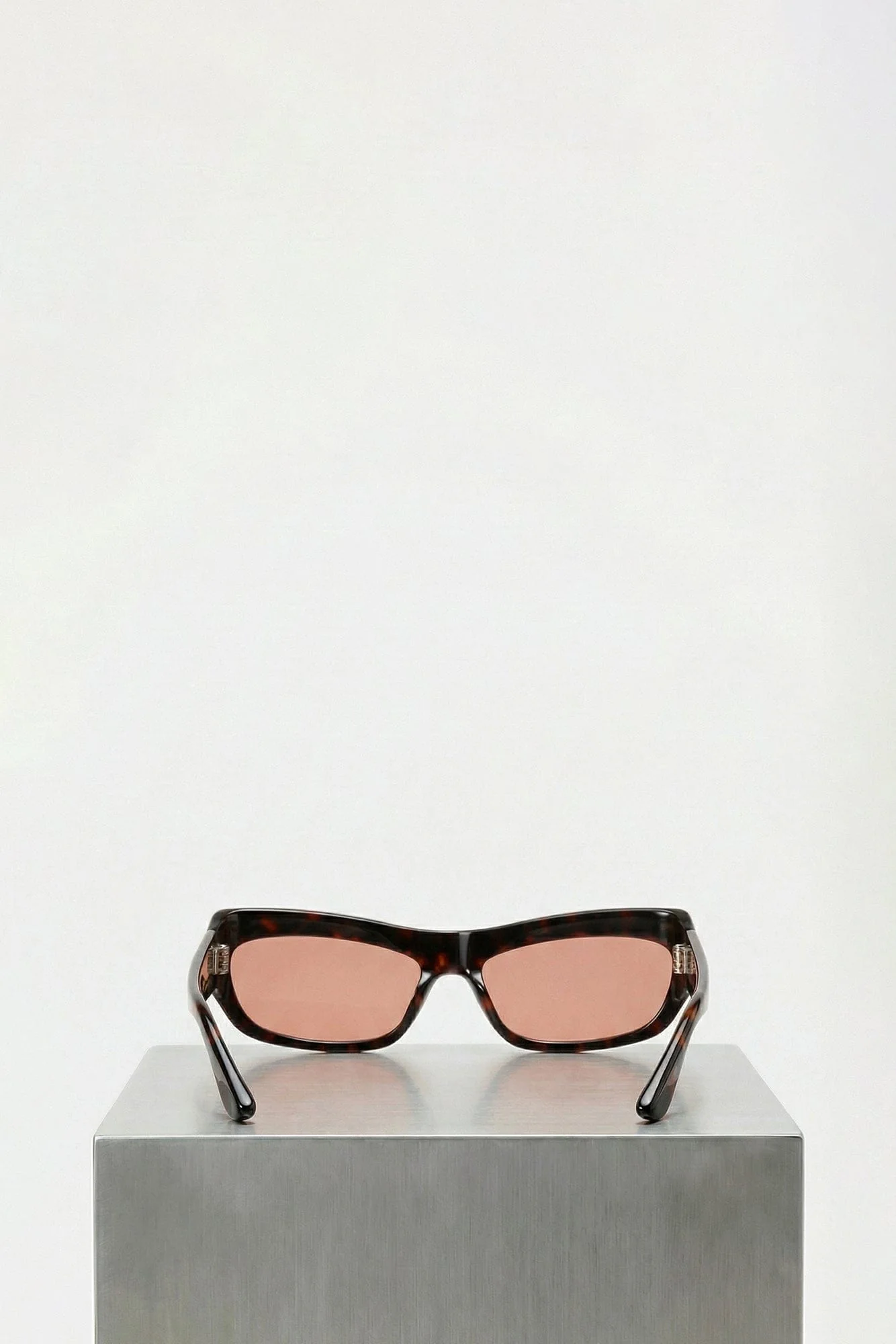 Port Tanger Isa Shades - Image 4
