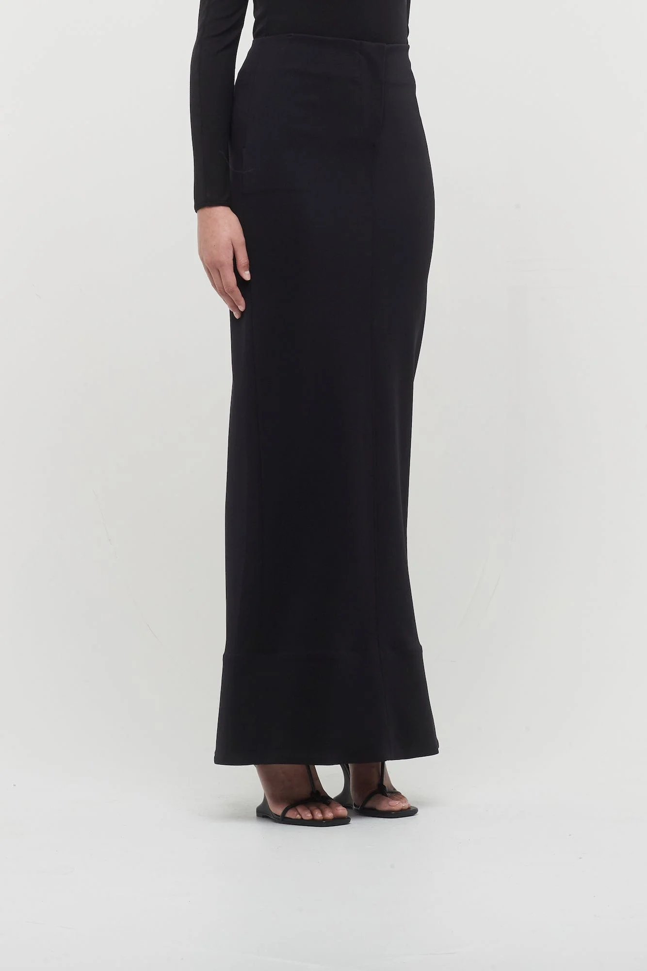 Jacquemus La Jupe Escala in Black - Image 2