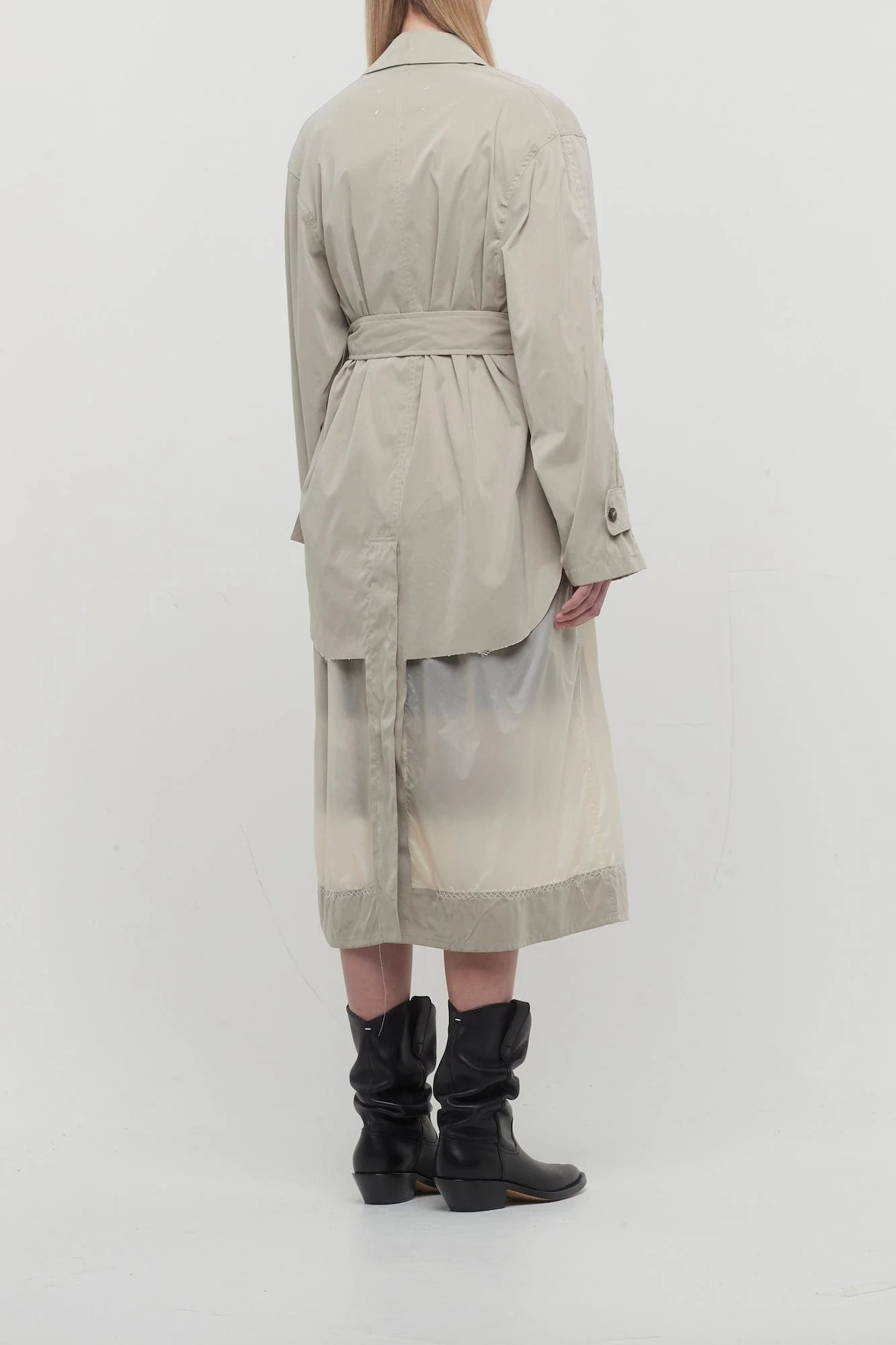 Maison Margiela Light Weight Trench in Beige - Image 4