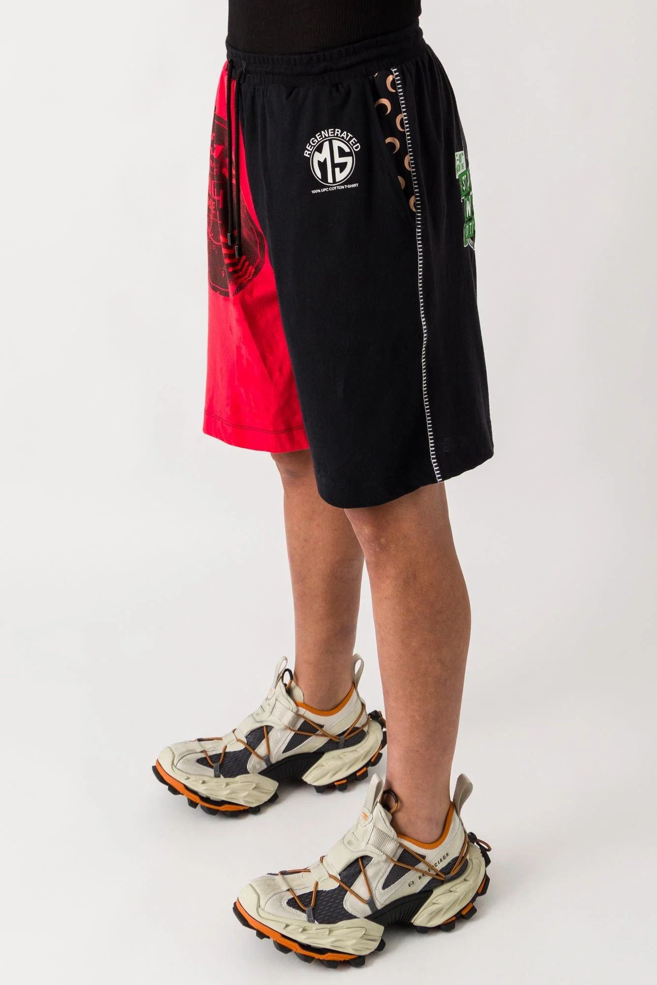 Marine Serre Regenerated Graphic T-Shirt Bermudas in Red - Image 2