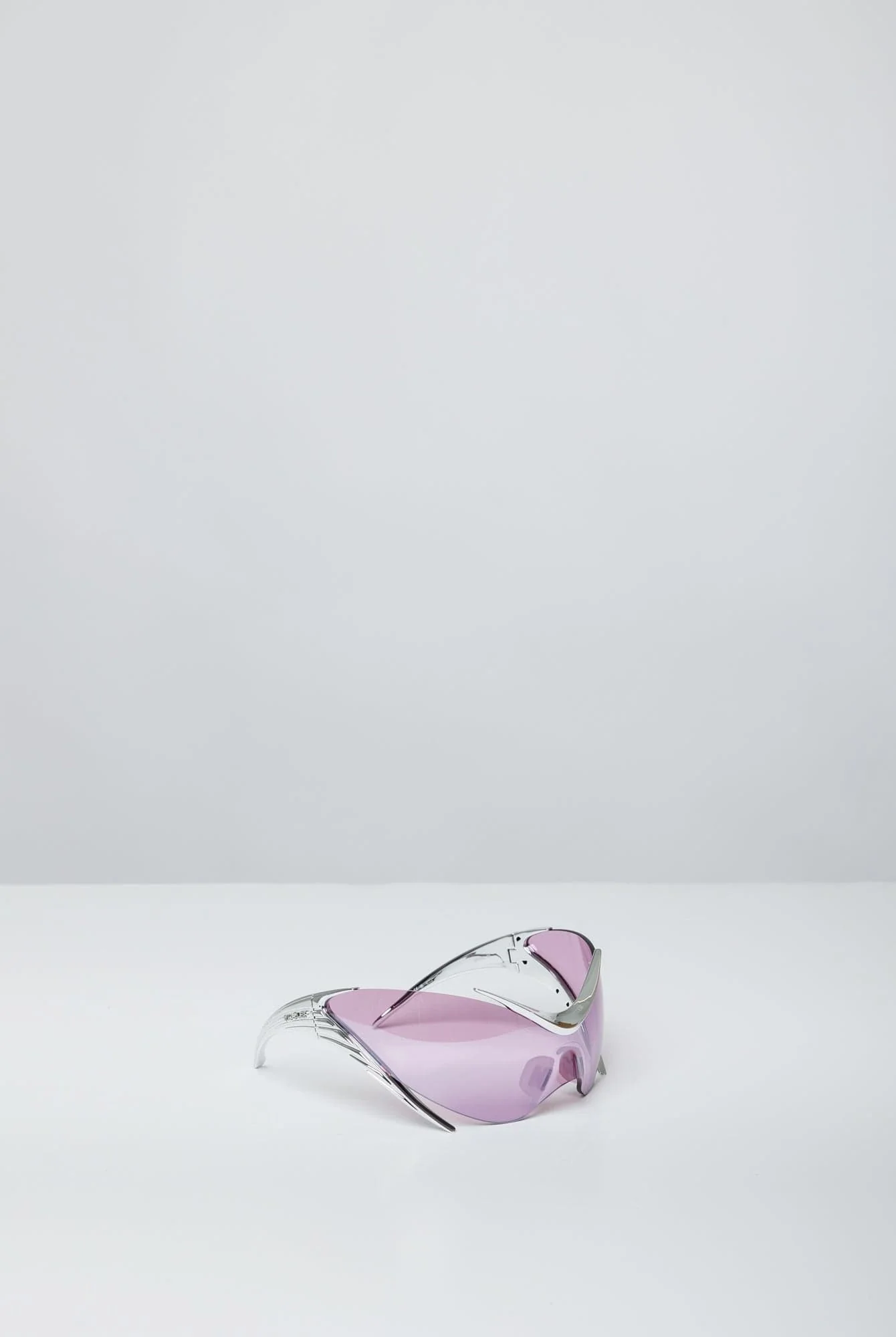 Mugler X Gentle Monster Spiral 01-CS1 in Magenta - Image 2