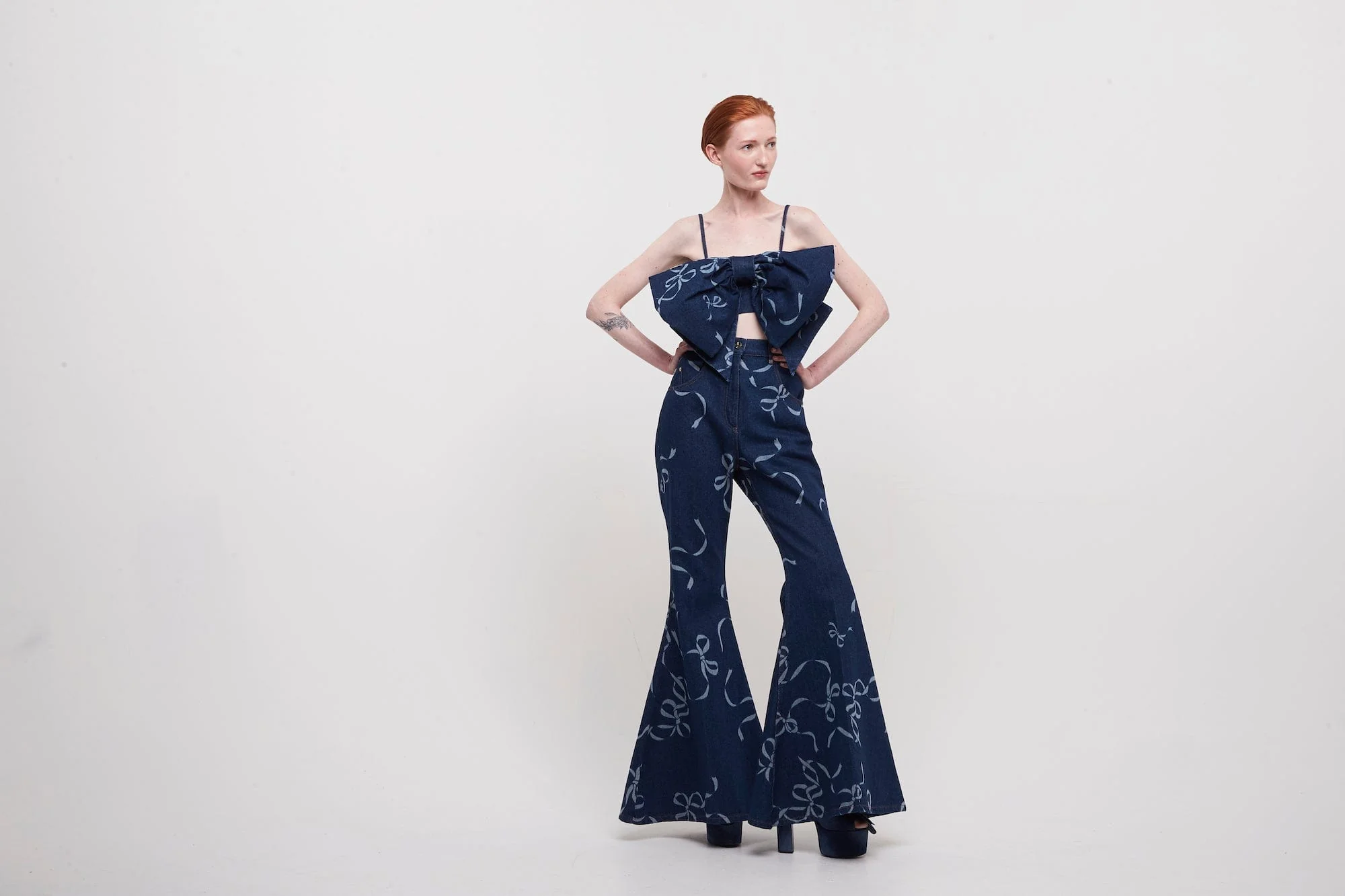Nina Ricci Laser Bow-Print Denim Big Bow Bralette - Image 4