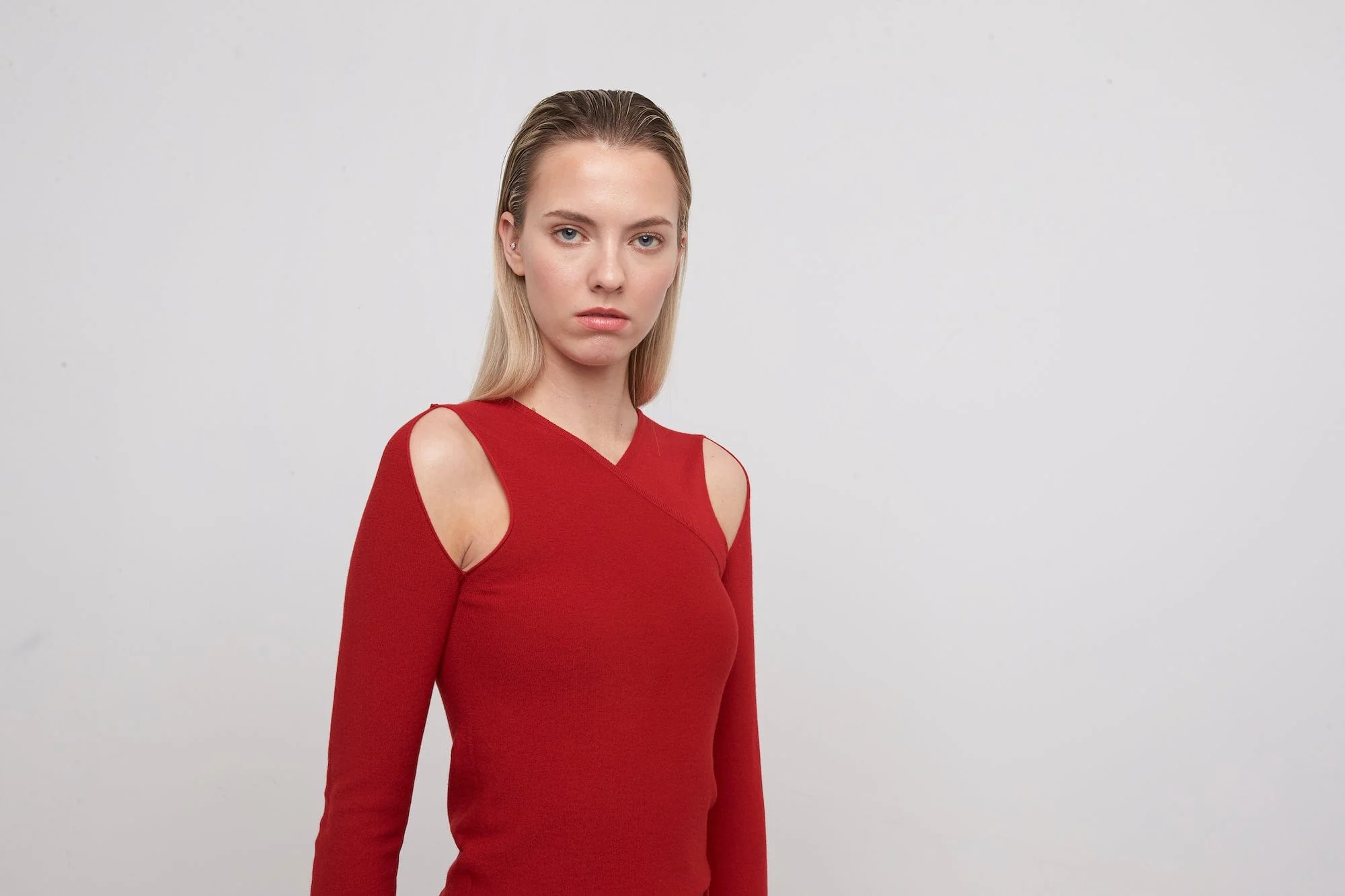 Rick Owens Cropped Banana in Cardinal Red - Image 5