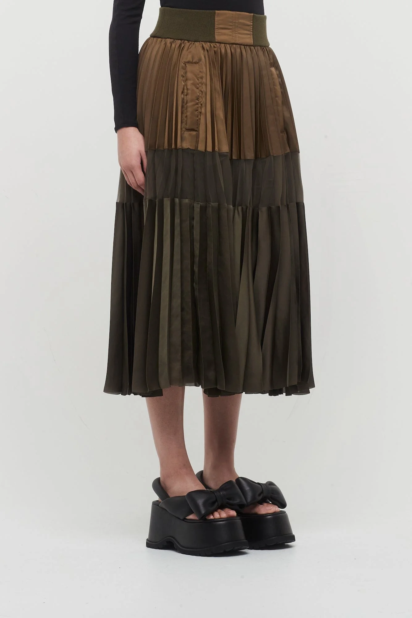 Sacai Nylon Twill Skirt in Olive - Image 2