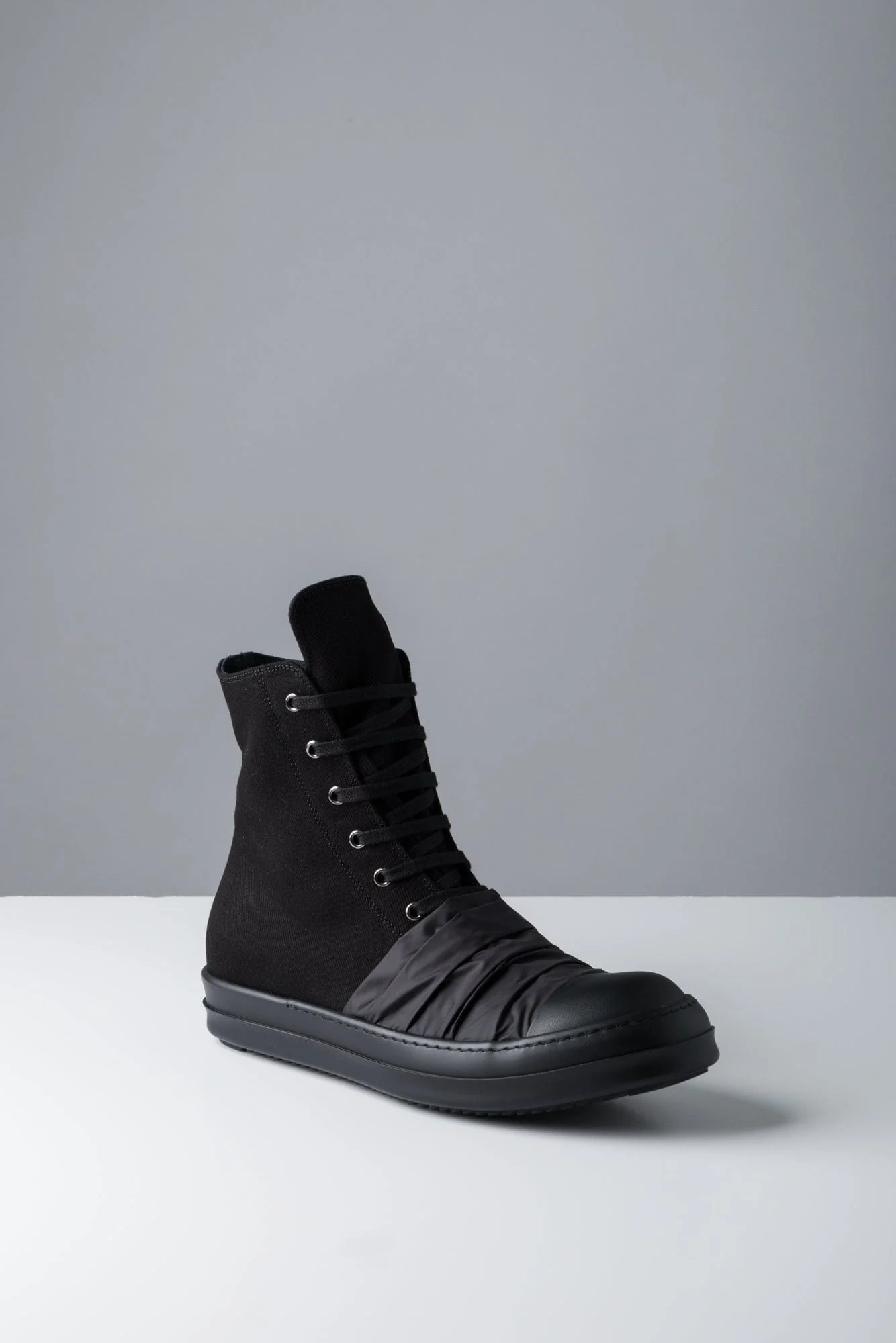 Rick Owens DRKSHDW Hustler Sneaks in All Black SS25 - Image 2