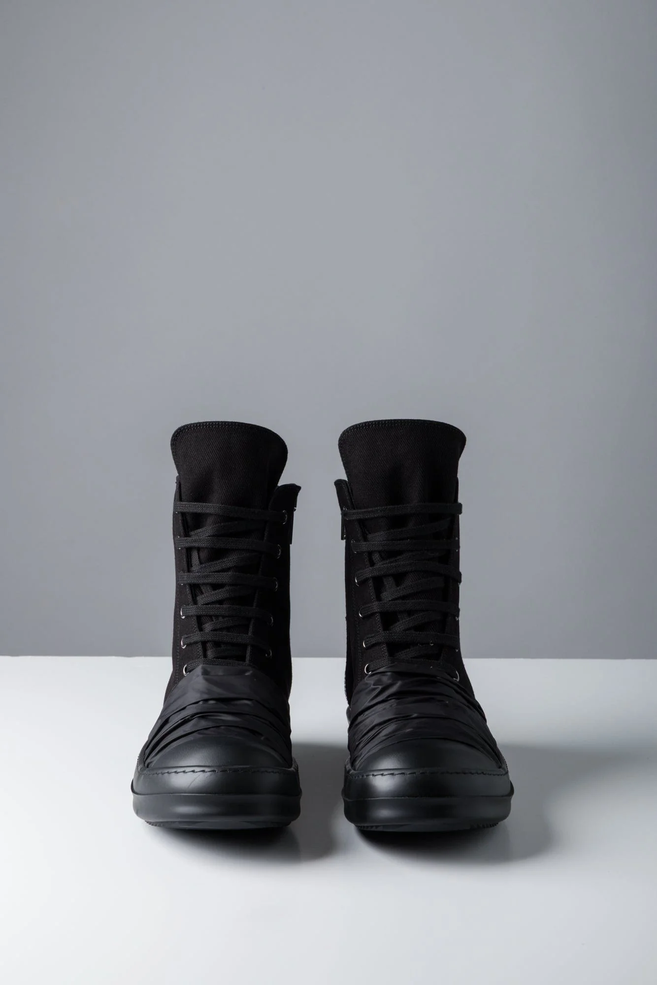 Rick Owens DRKSHDW Hustler Sneaks in All Black SS25 - Image 3