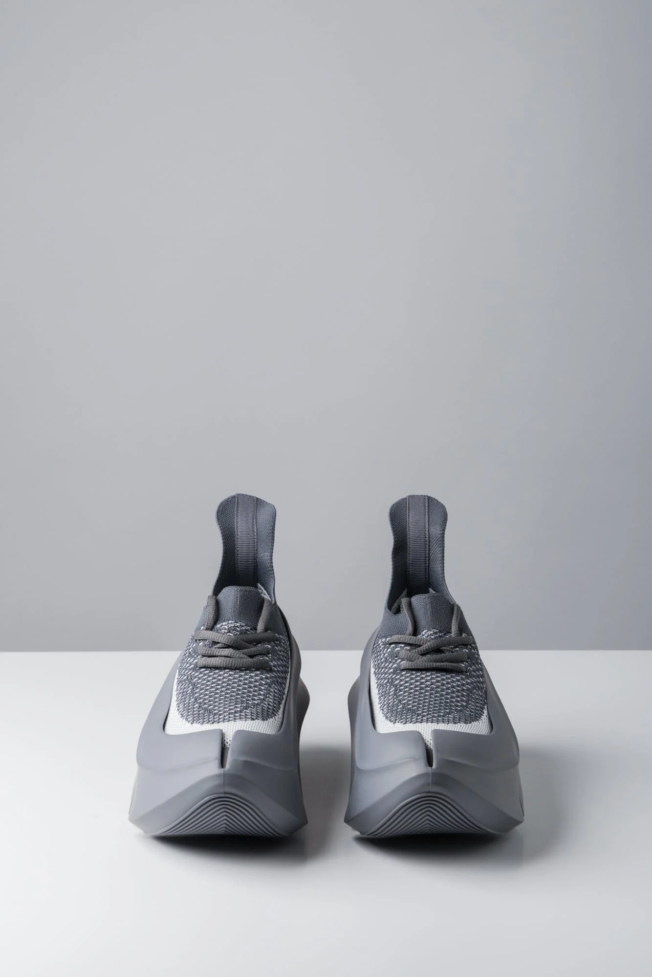 Grounds Orca in Gray White - Image 3