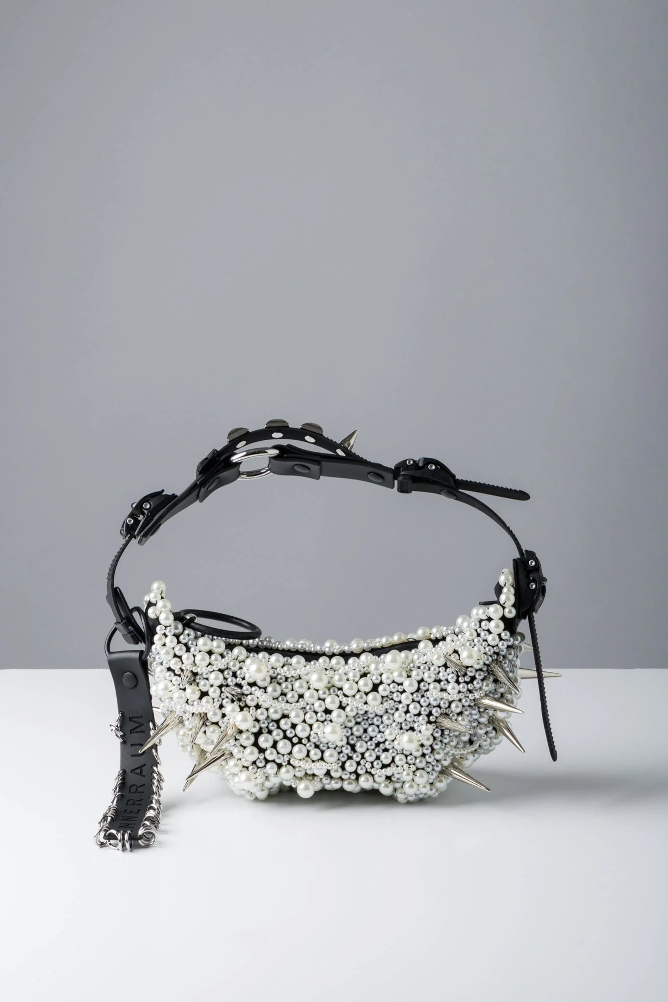 Junya Watanabe Inneraum Purse in White - Image 2