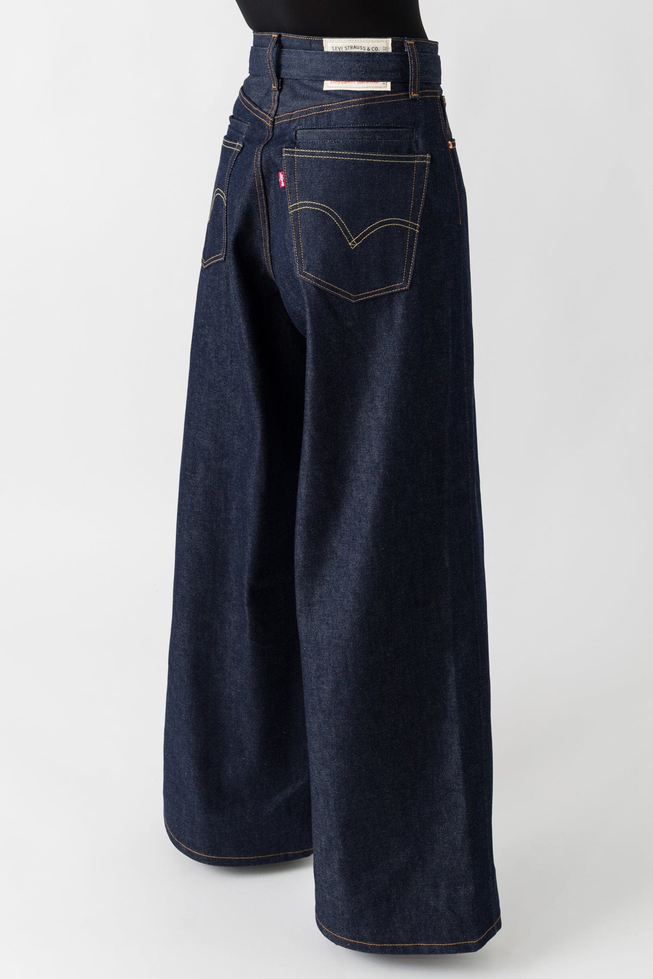 Sacai Levi's Denim Pants in Indigo - Image 3
