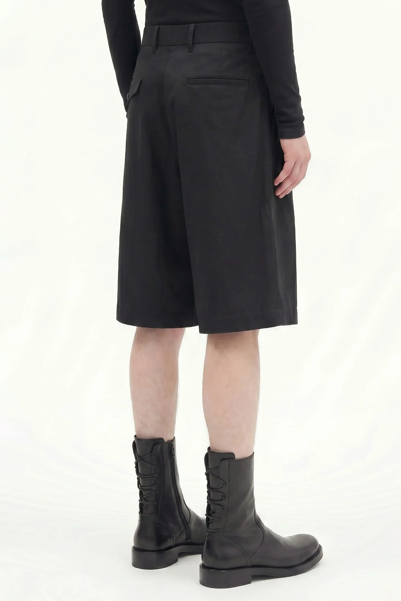 Ann Demeulemeester Noralf Wide Leg Pleated Shorts SS26 - Image 3