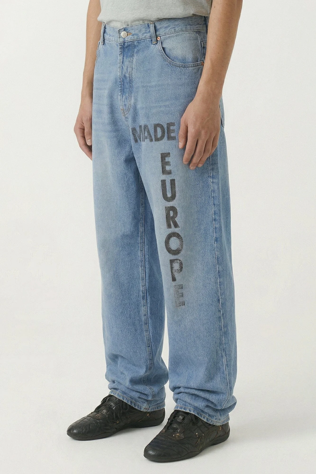 Vetements Made in Europe Jeans in Blue - Image 2